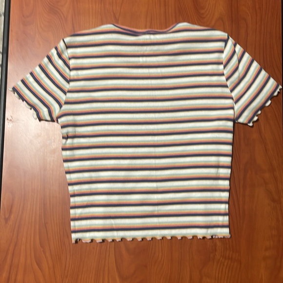 Cute American Eagle and Hollister Baby Tees - Picture 7 of 10